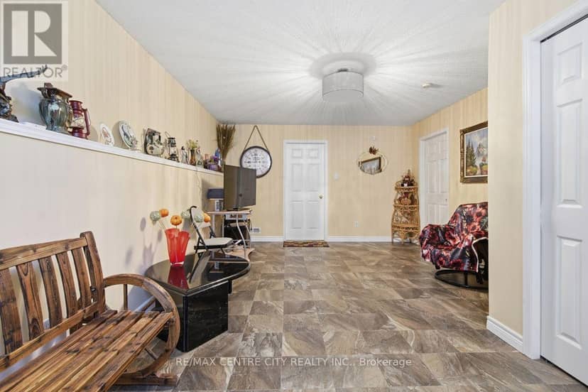 825 Railton Avenue — photo 29 of 40