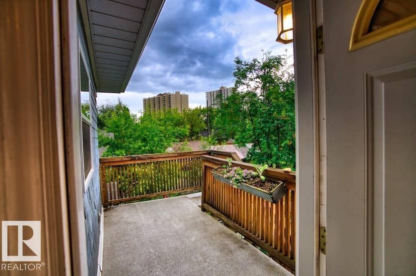 10026 87 AV NW — photo 18 of 40
