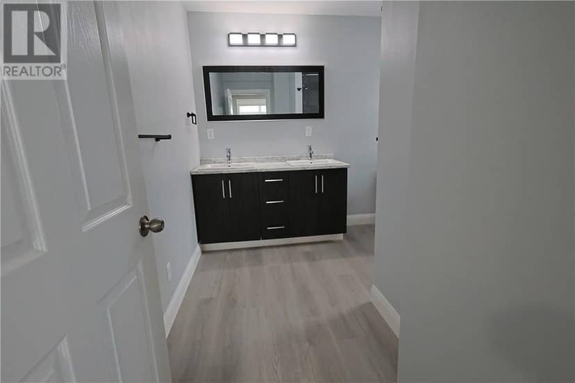 177 St. George Street — photo 21 of 40