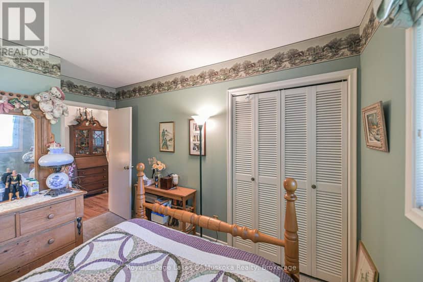 180 Lofty Pines Crescent — photo 24 of 40