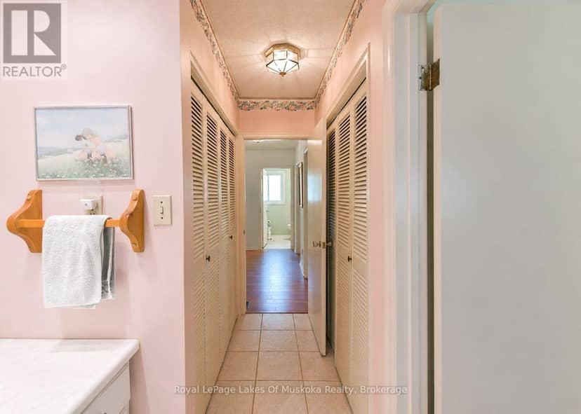 180 Lofty Pines Crescent — photo 30 of 40