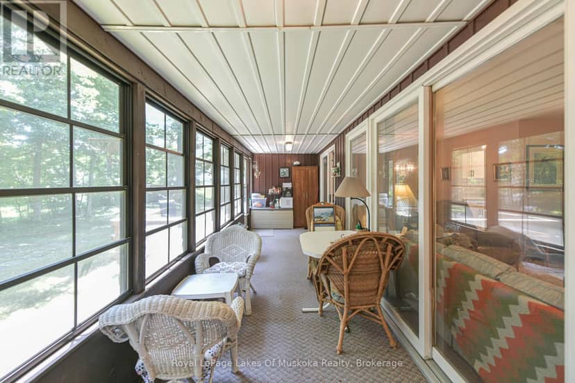 180 Lofty Pines Crescent — photo 39 of 40