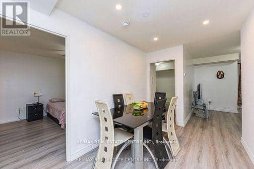 520 - 7405 Goreway Drive — photo 31 of 40