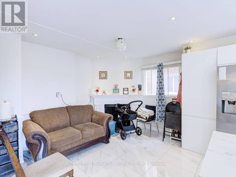 103 Whitchurch Mews — photo 16 of 40