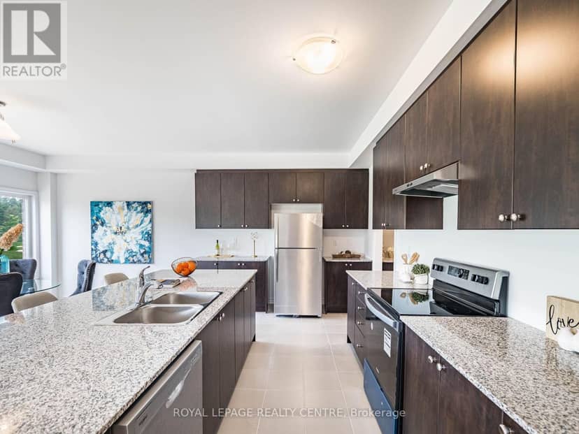 343 Russell Street — photo 16 of 40
