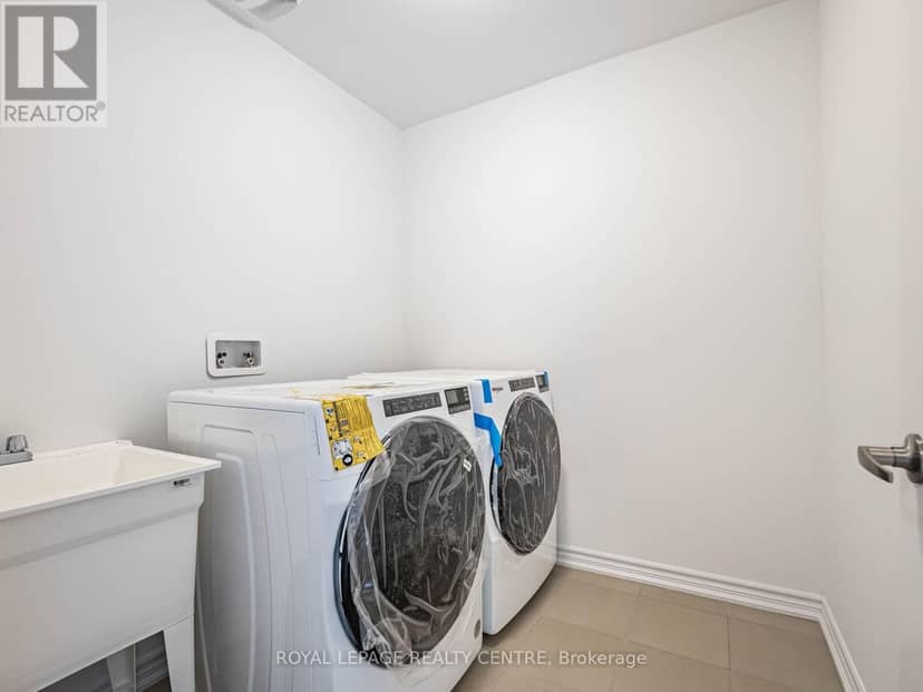 343 Russell Street — photo 36 of 40