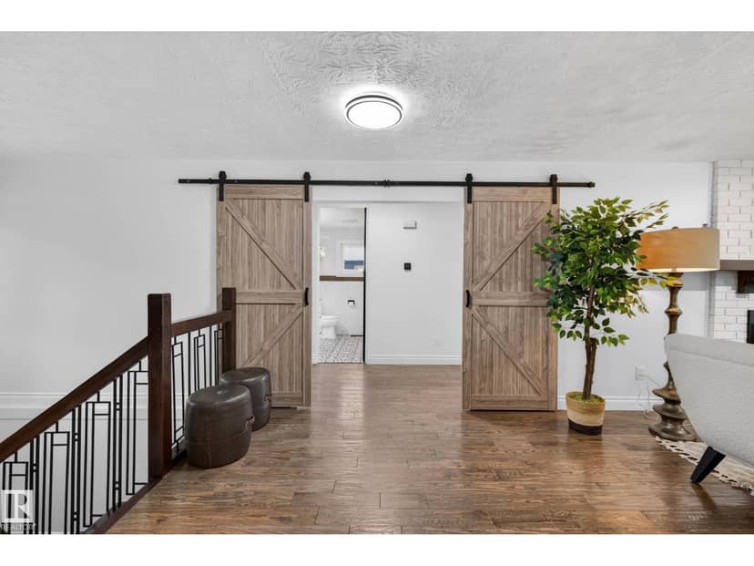 162 Mission AV — photo 32 of 40