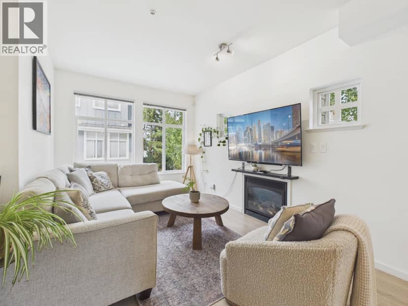 57 935 EWEN AVENUE, New Westminster, photo 2