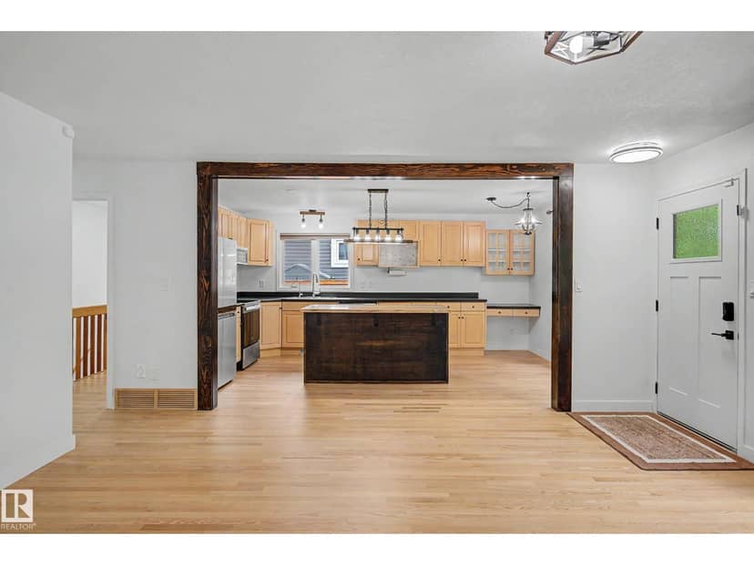 160 Mission AV — photo 12 of 40