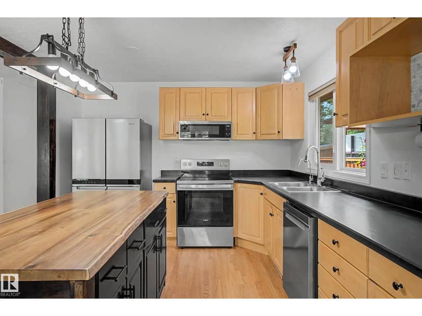 160 Mission AV — photo 17 of 40