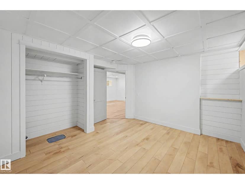 160 Mission AV — photo 36 of 40