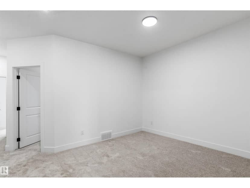 723 158 AV NE — photo 33 of 40