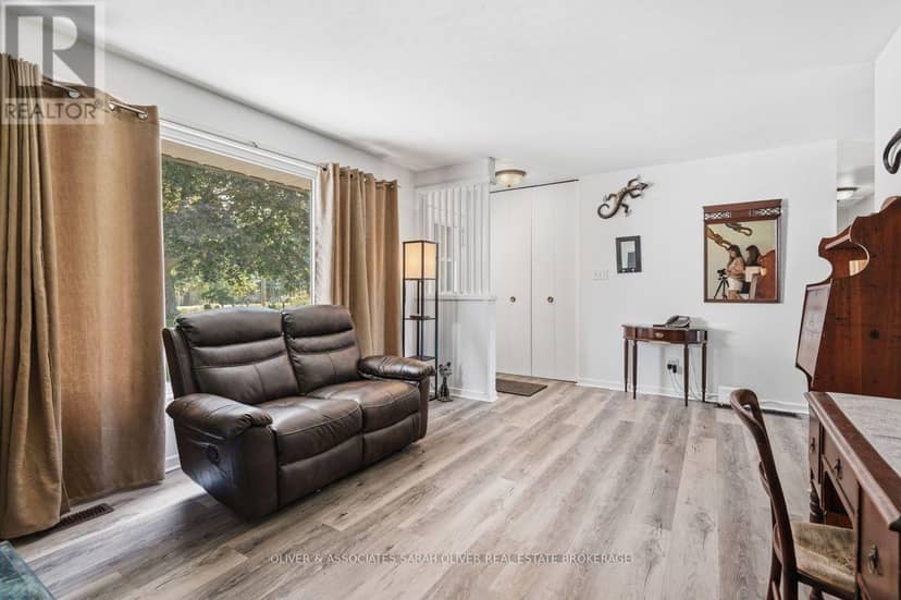 4159 Putnam Road, Thames Centre, photo 2