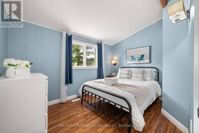 284 Moorings Drive — photo 27 of 40