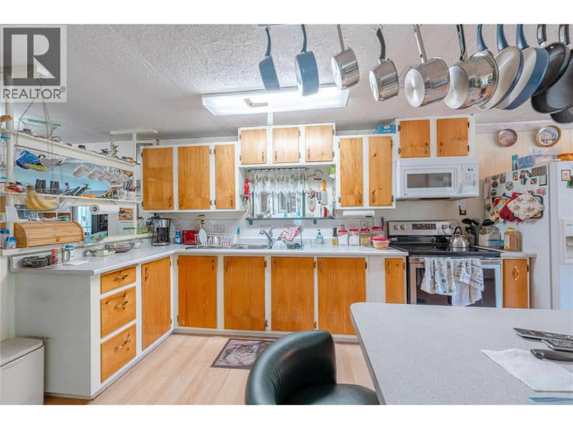 419 Edward Street, Revelstoke, photo 6