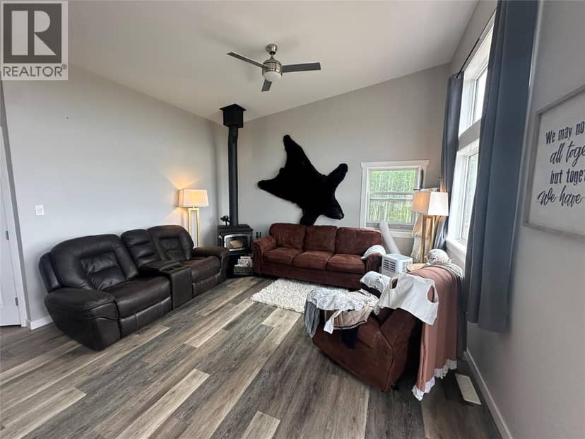 8057 Harper Subdivision, Dawson Creek, photo 6