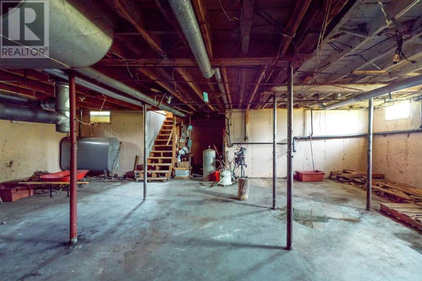 153 Newport Wharf Road — photo 20 of 32