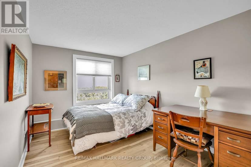 906 - 960 Teron Road — photo 17 of 25