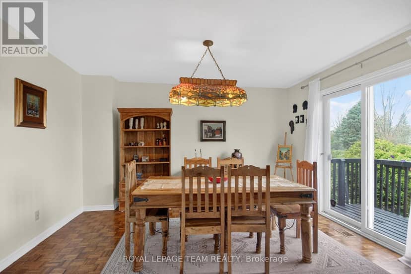 136 James Cummings Avenue — photo 12 of 40