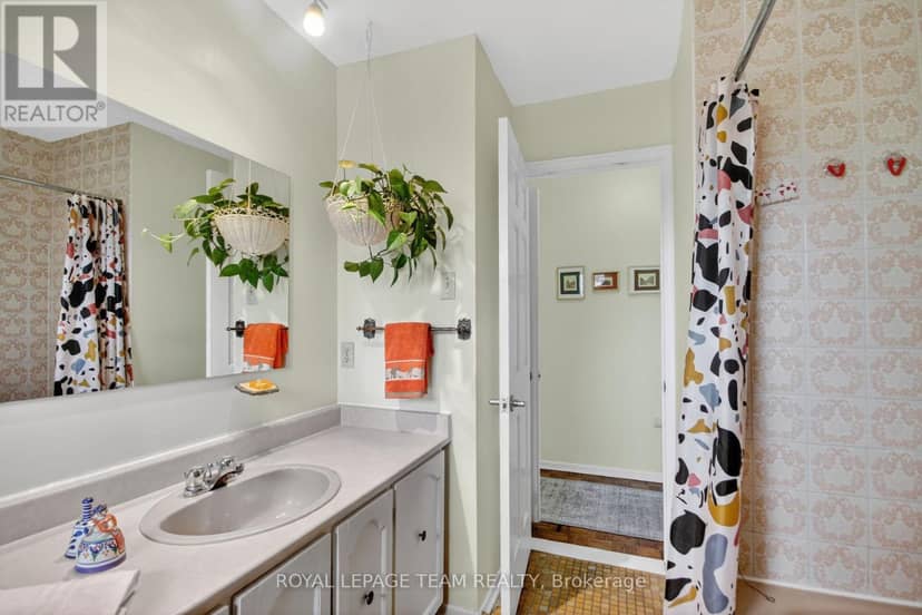 136 James Cummings Avenue — photo 29 of 40