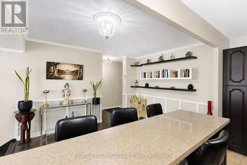 209 - 31 Four Winds Drive — photo 12 of 30