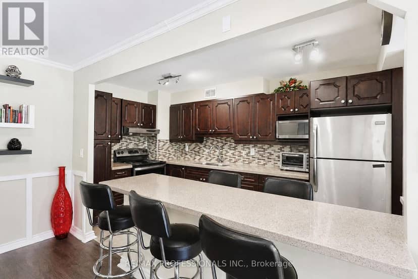 209 - 31 Four Winds Drive — photo 8 of 30