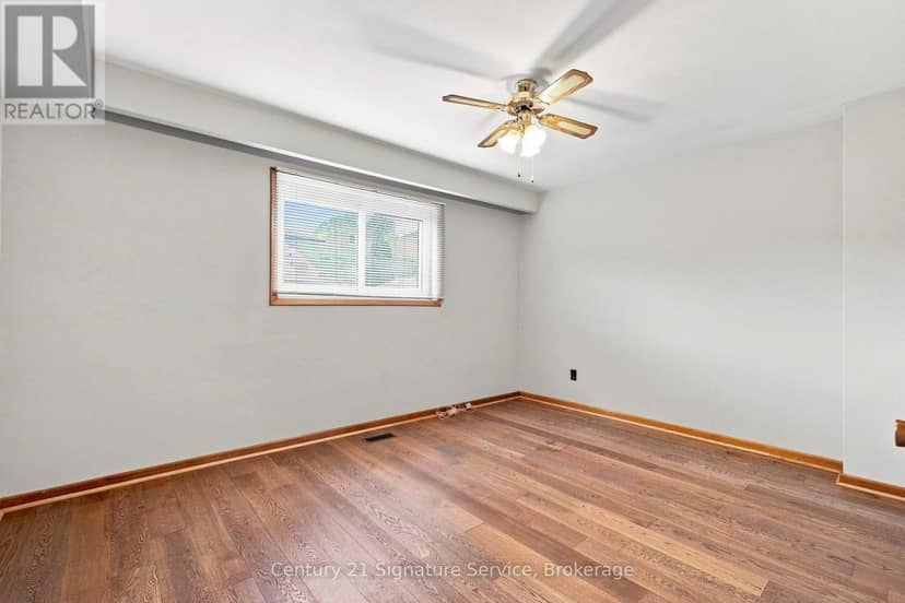 524 Silverthorn Avenue — photo 18 of 40