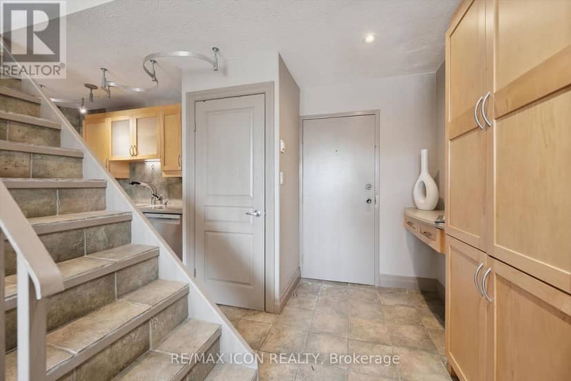 329 - 36 Hayhurst Road — photo 9 of 26