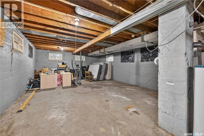 1812 Ottawa STREET — photo 10 of 12