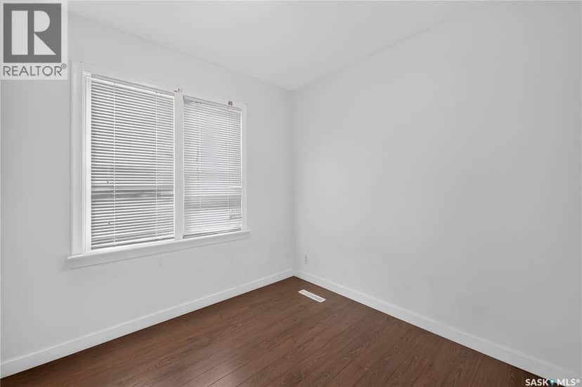1812 Ottawa STREET — photo 9 of 12