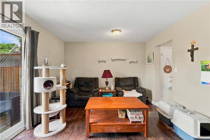 131 ROCKWOOD Avenue Unit# 4 — photo 11 of 30