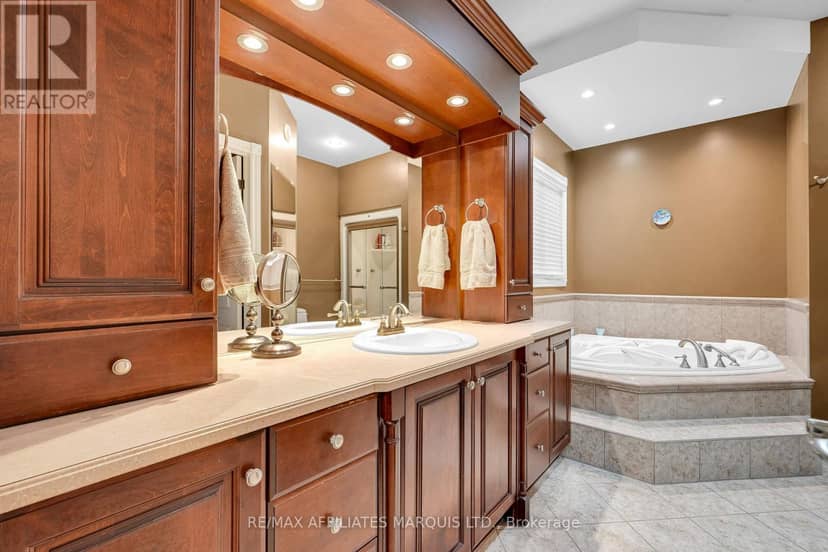 6662 Sutherland Avenue — photo 21 of 40