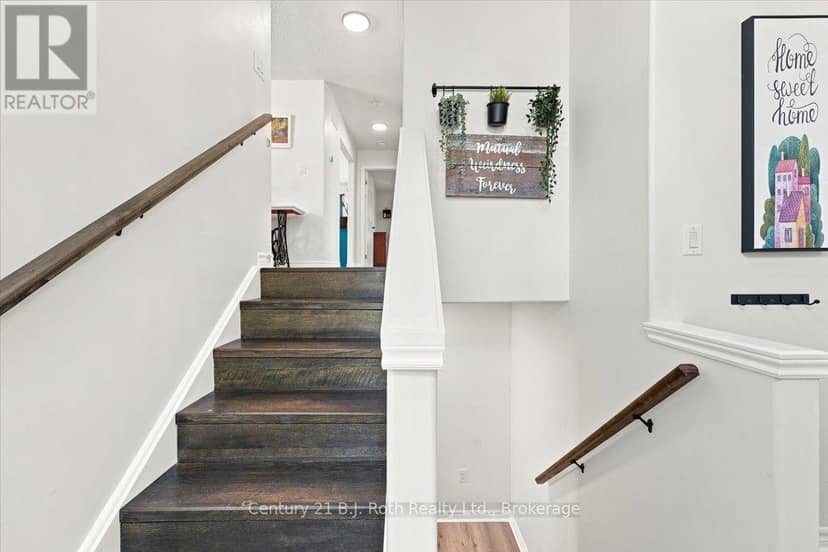 413 Irwin Street — photo 17 of 37