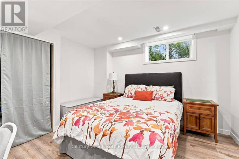 413 Irwin Street — photo 25 of 37