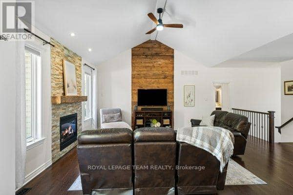 524 Osmond Daley Drive — photo 14 of 40