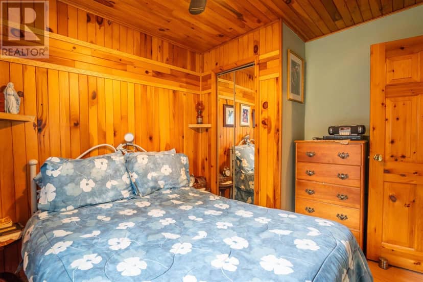 98 Whispering Pines RD — photo 17 of 40