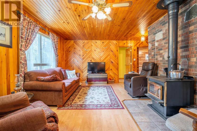 98 Whispering Pines RD — photo 8 of 40