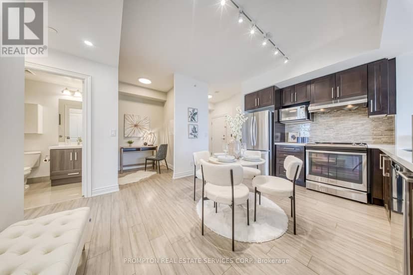 1208 - 38 Cedarland Drive — photo 8 of 40