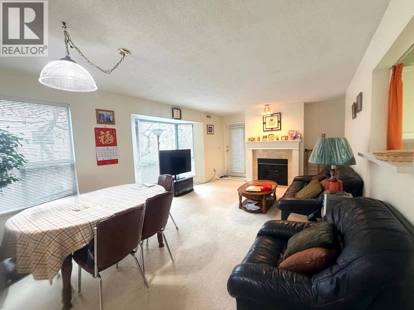 203 5250 VICTORY STREET, Burnaby, photo 2