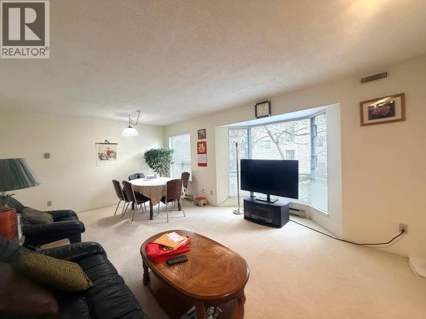 203 5250 VICTORY STREET, Burnaby, photo 4