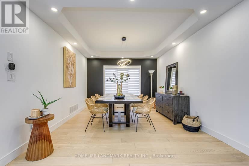 1516 Pinery Crescent — photo 9 of 40