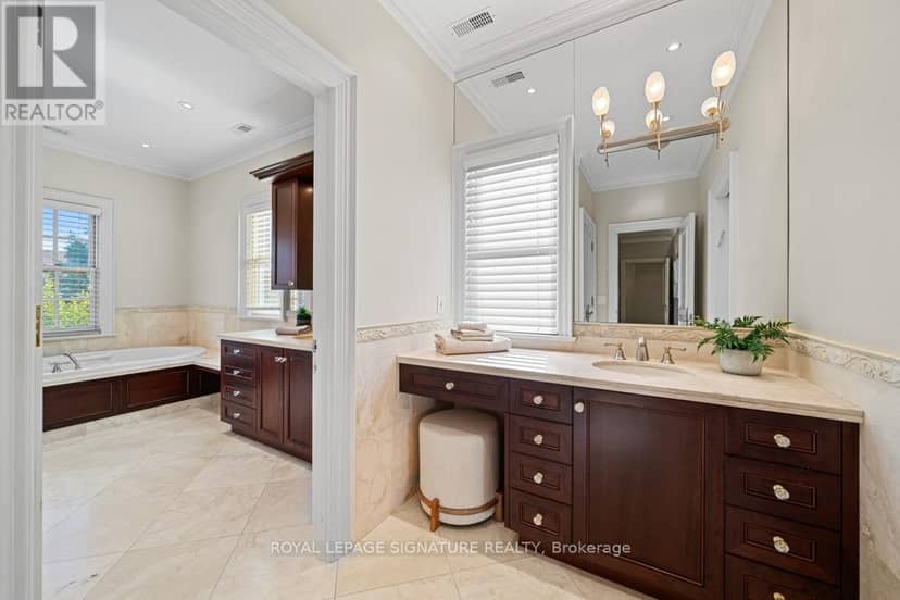 428 Glengrove Avenue — photo 13 of 30