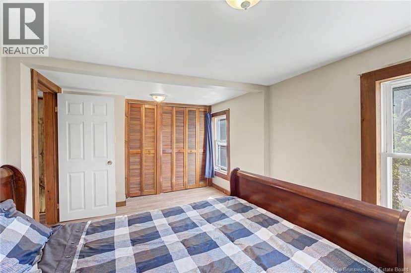 21 Red Bank Drive — photo 33 of 40