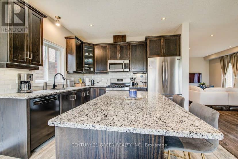 318 William Street — photo 14 of 39