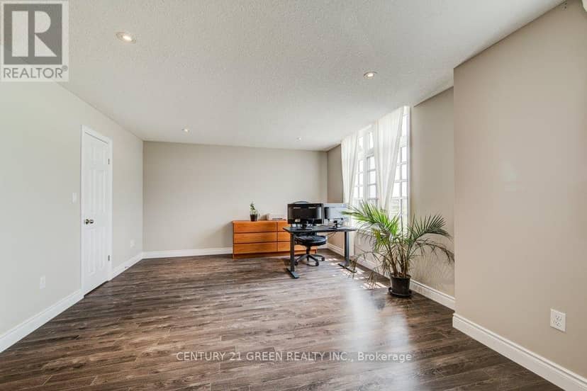 318 William Street — photo 24 of 39
