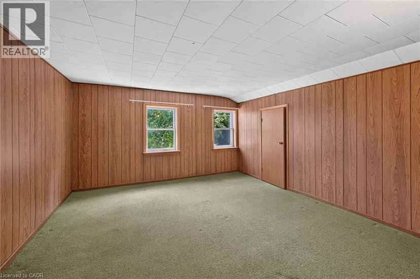 833 LYNN VALLEY Road — photo 18 of 40