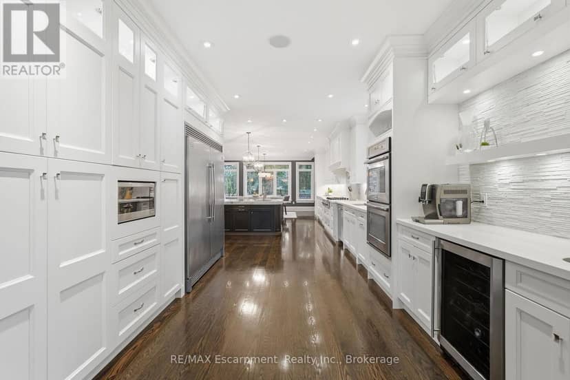 4180 Lakeshore Road — photo 9 of 40