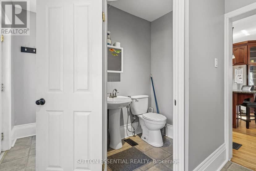 46 Quabbin Road — photo 33 of 40