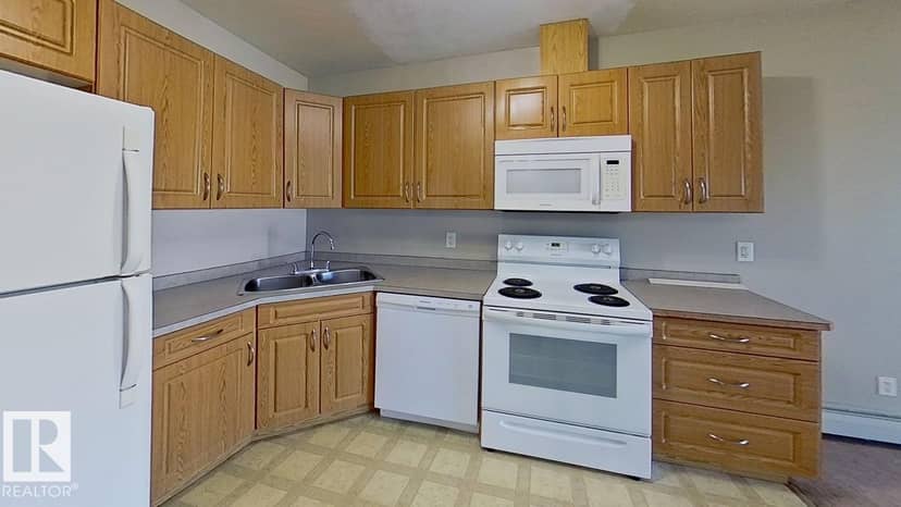 #404 9945 167 ST NW, Edmonton, photo 6