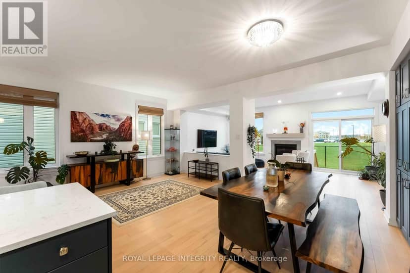221 Finsbury Avenue — photo 8 of 40